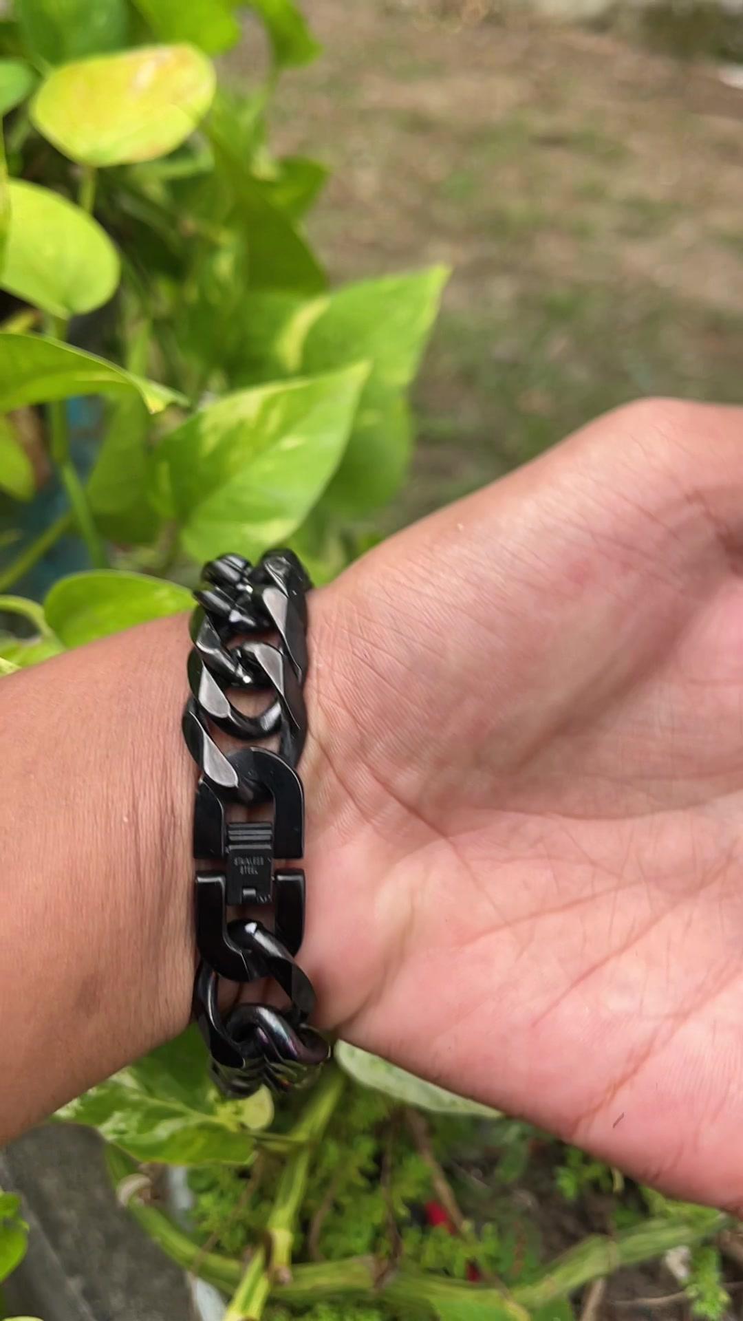 #gelangrantai #gelangtitanium #gelanghitam #gelangemas #gelangpria