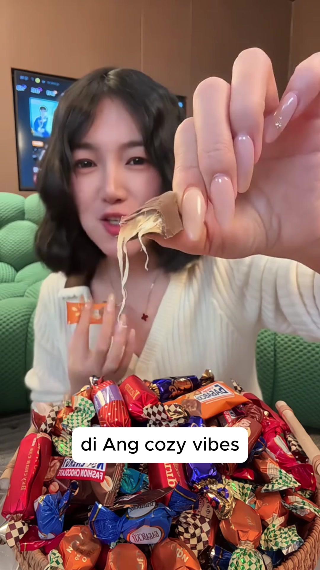 Try it, it's the love of Christmas #fyp #trending #tiktok #christmas #chocolate #candy