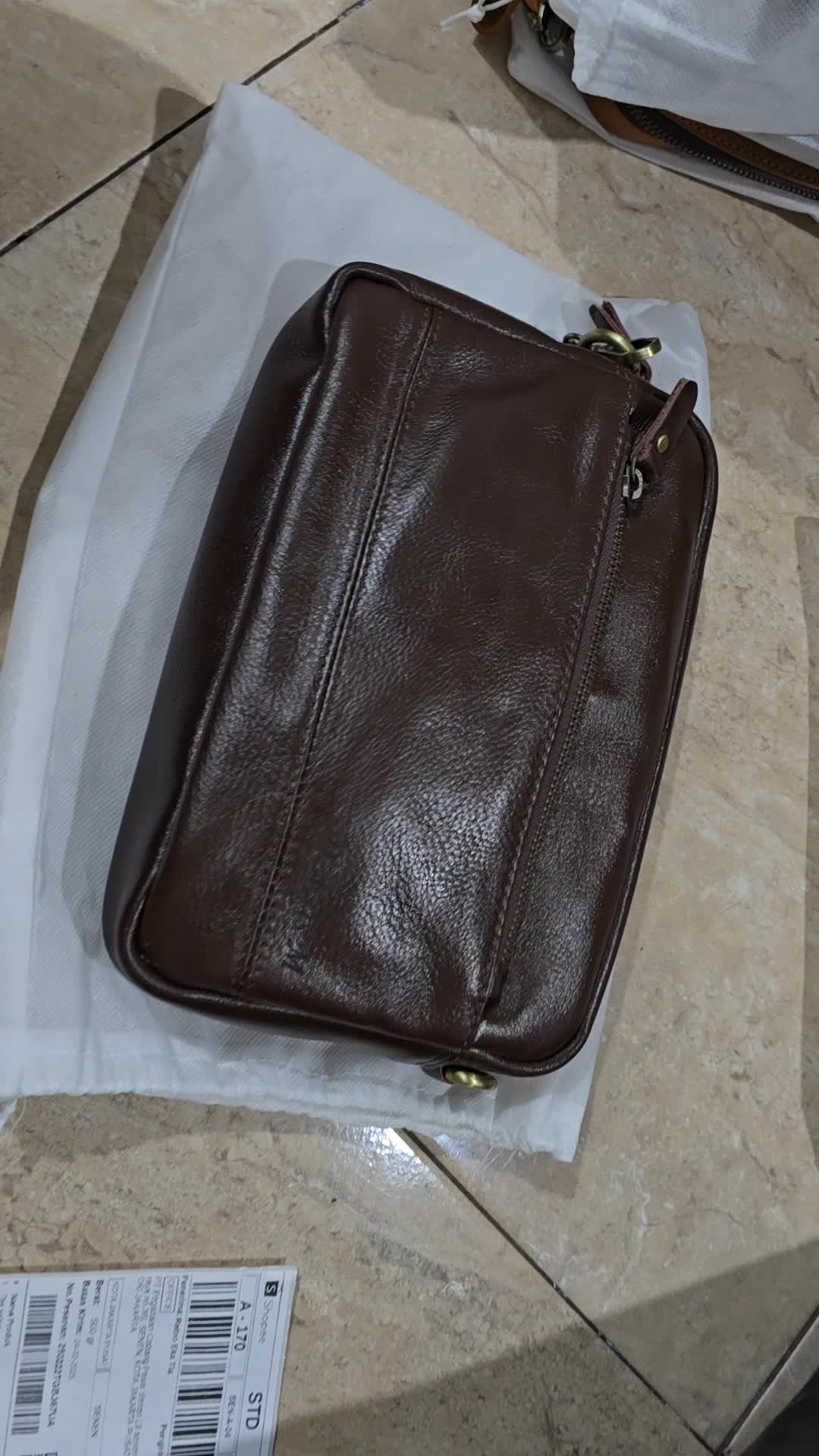 #cedro #taskulitaslipria handbag kulit asli pria