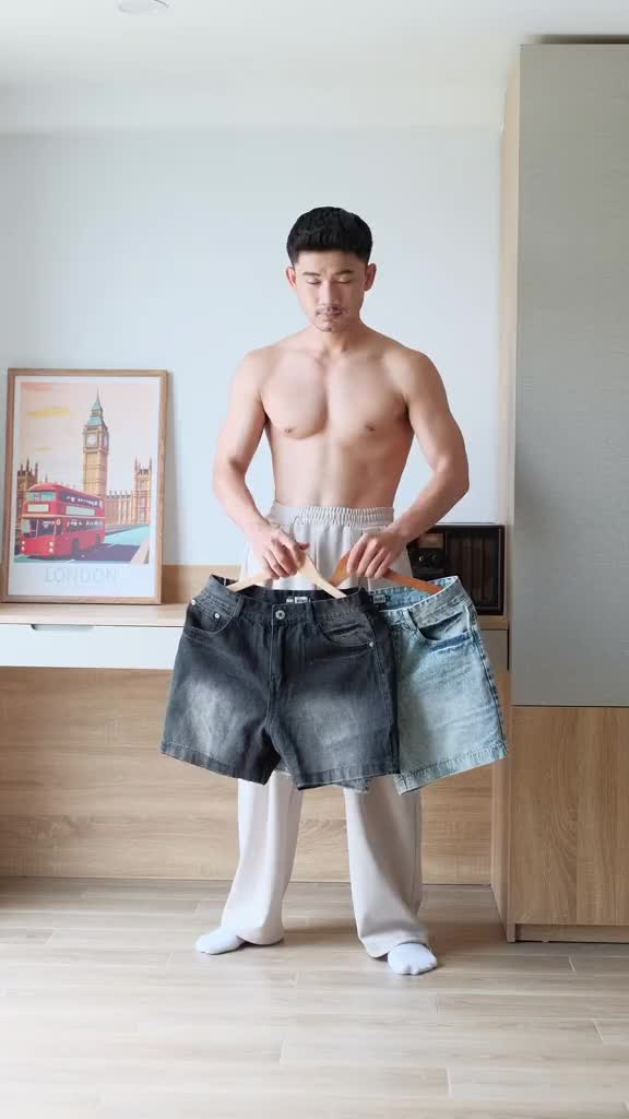 Short jean dày dặn.