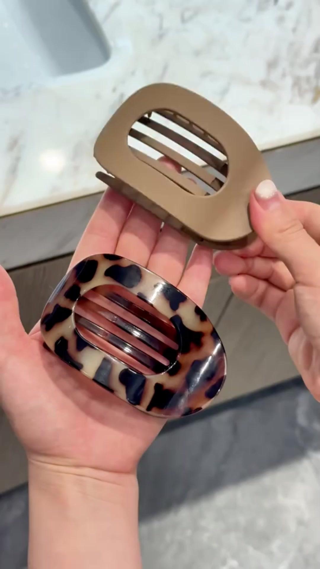 Viral Hair Clip: Trendy & Trendsetter 25% OFF with free shipping !!!