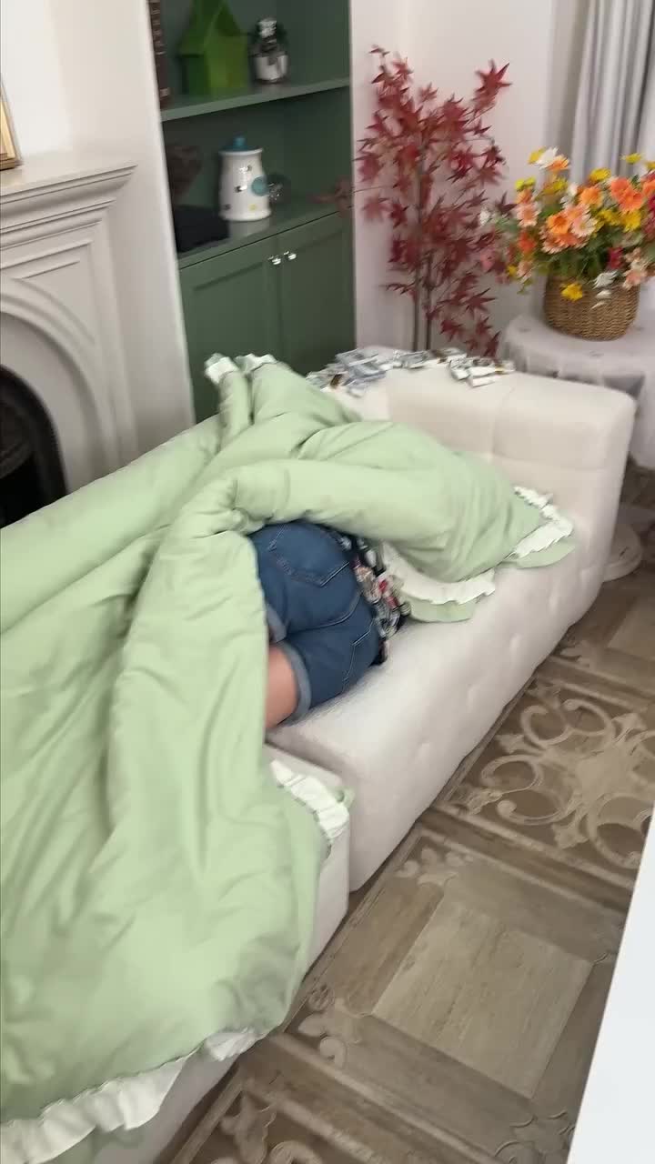 Enjoy hundreds of relaxing yet challenging levels Download now