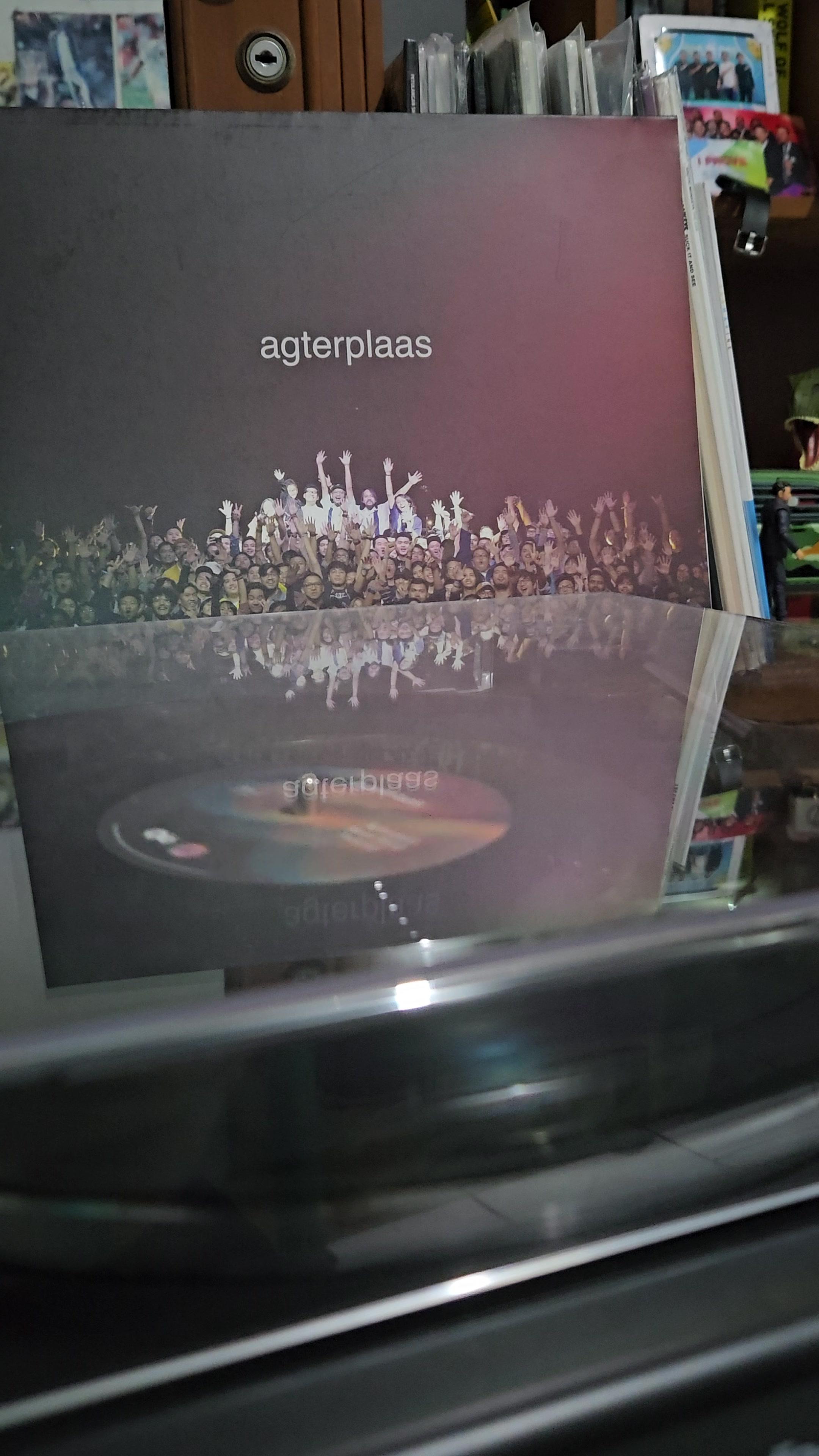 review image 0