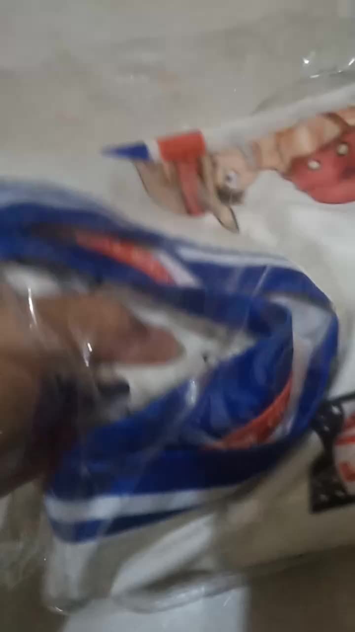 review image 0