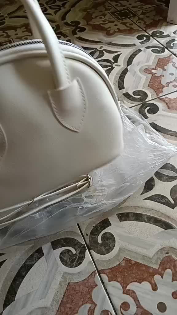 review image 0