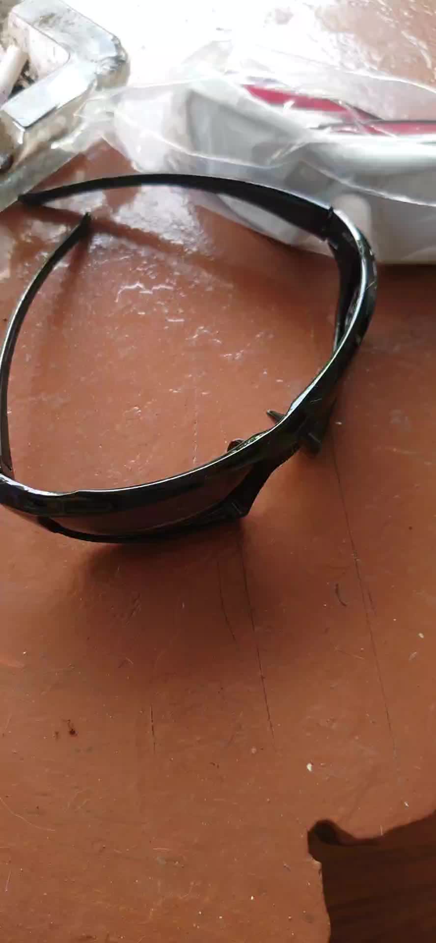 review image 0