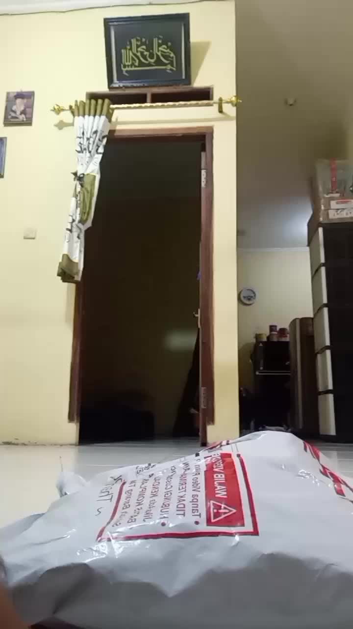 review image 0