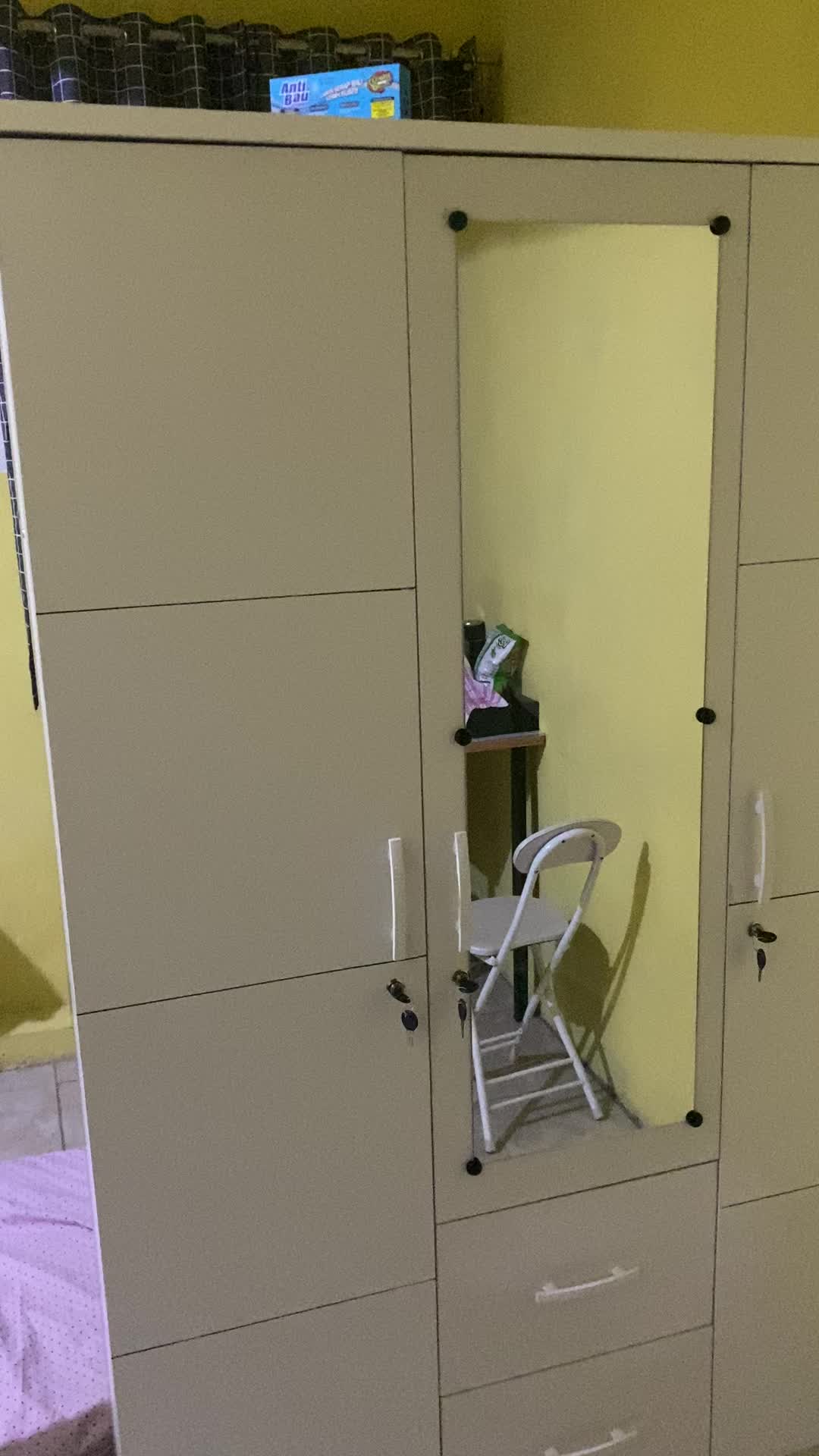 review image 0