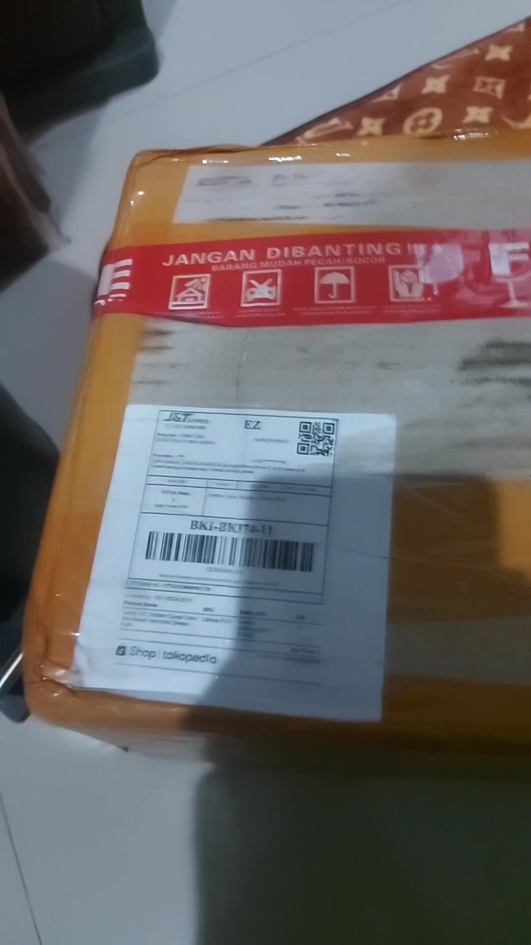 review image 0