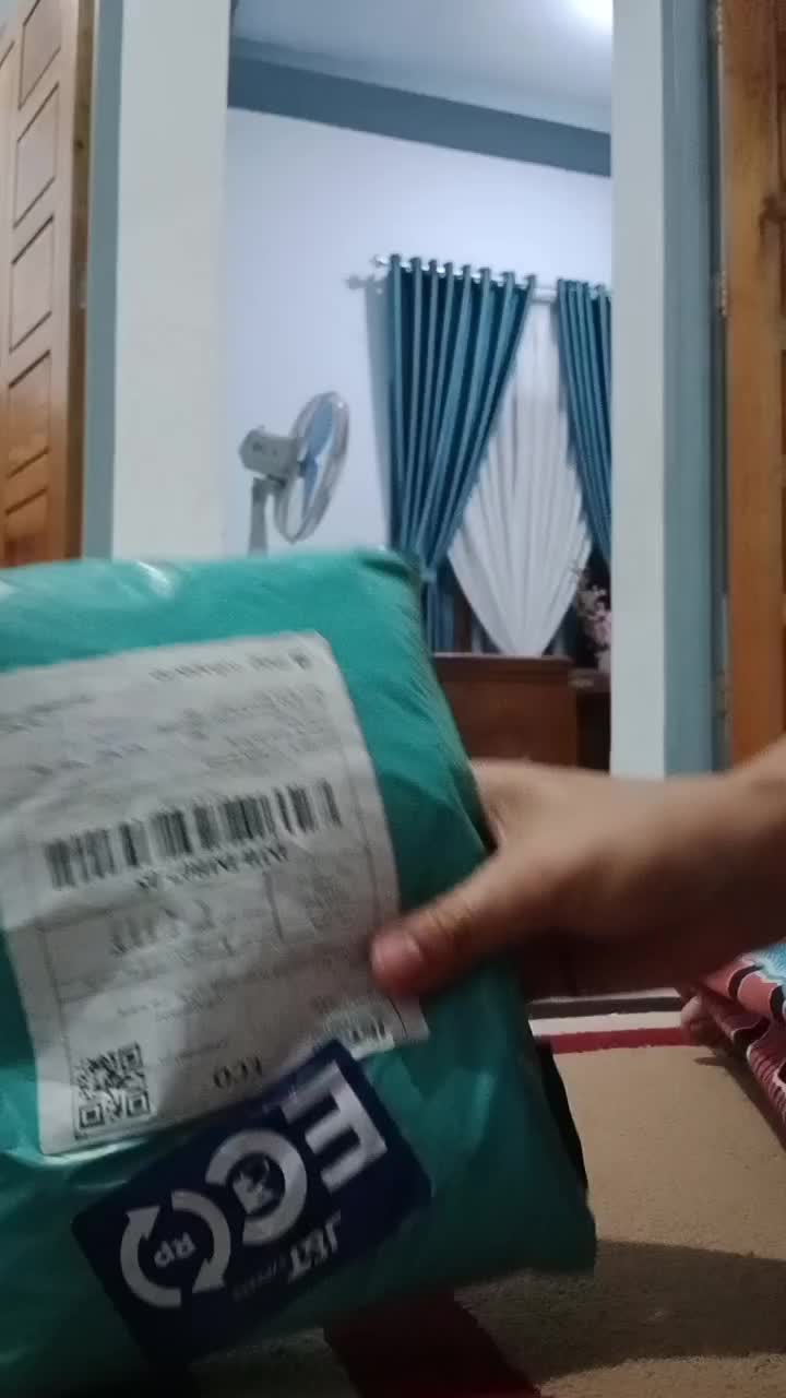 review image 0