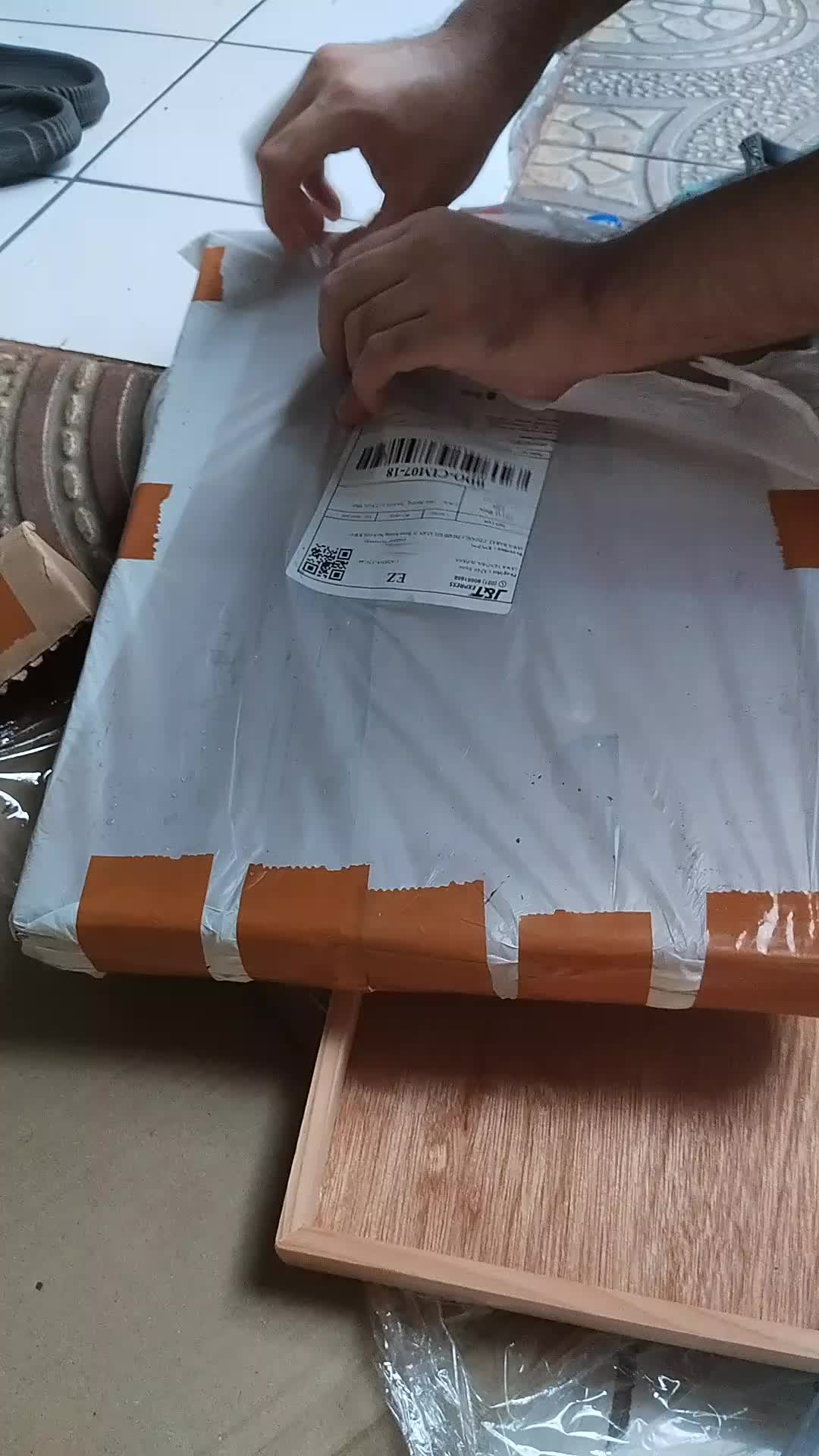 review image 0