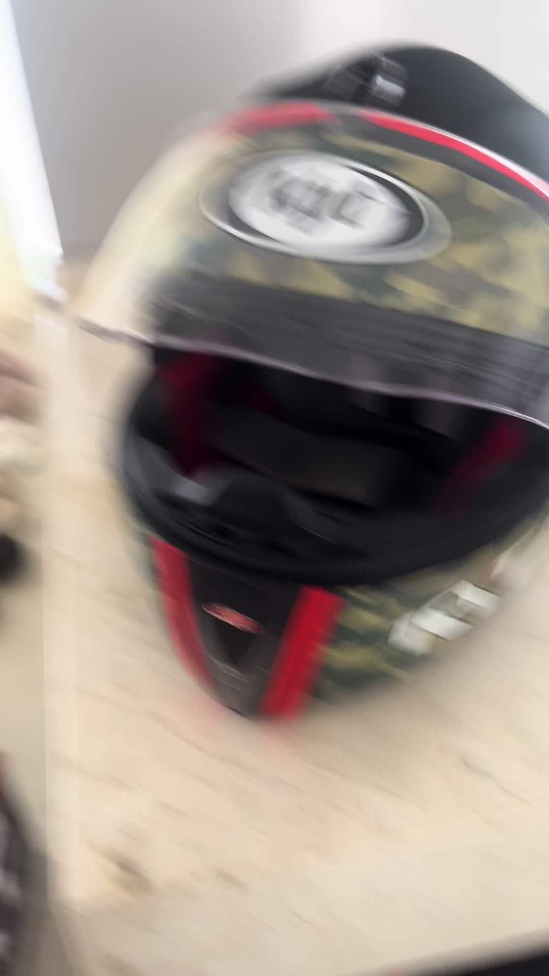 review image 0