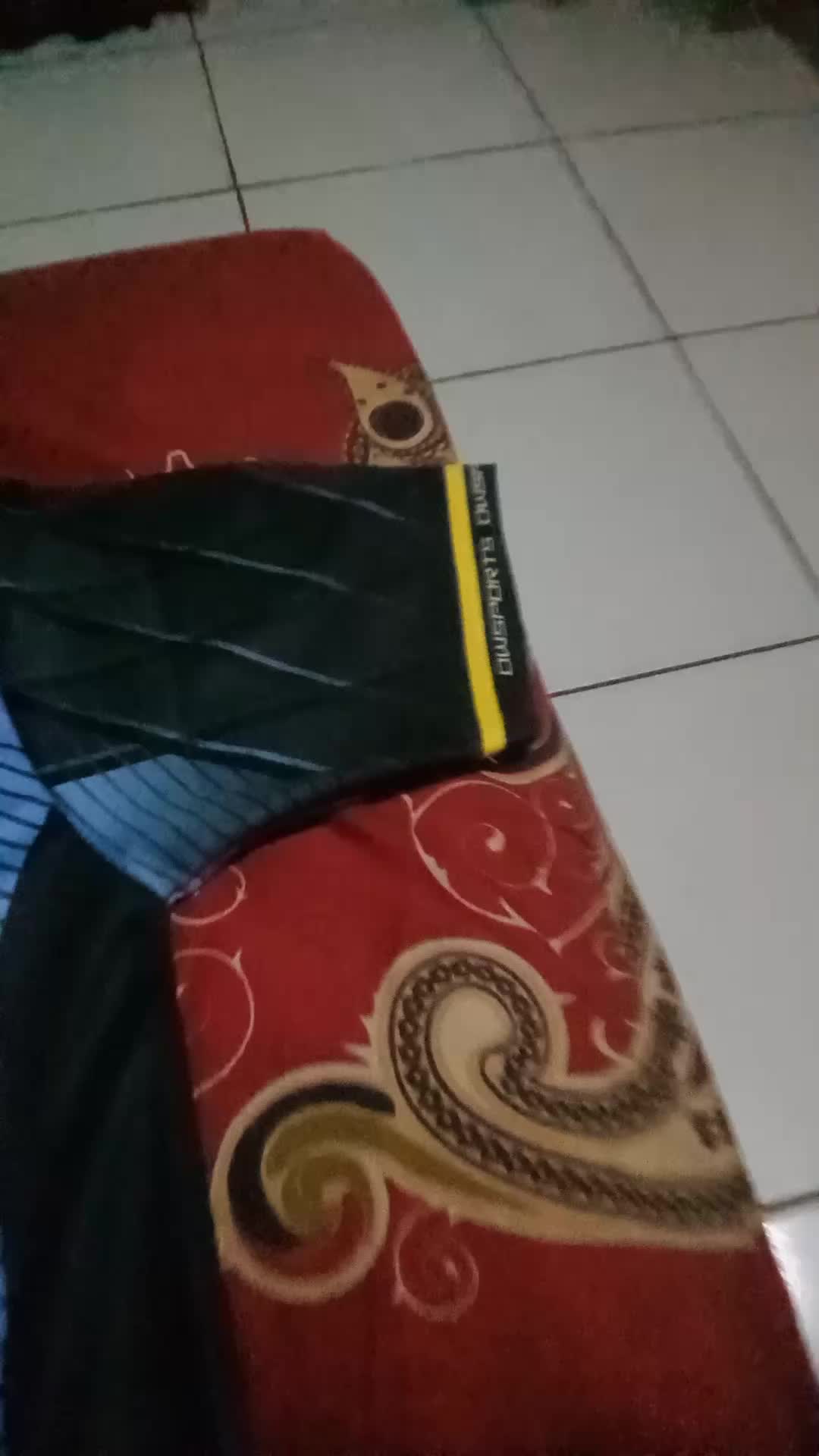 review image 0