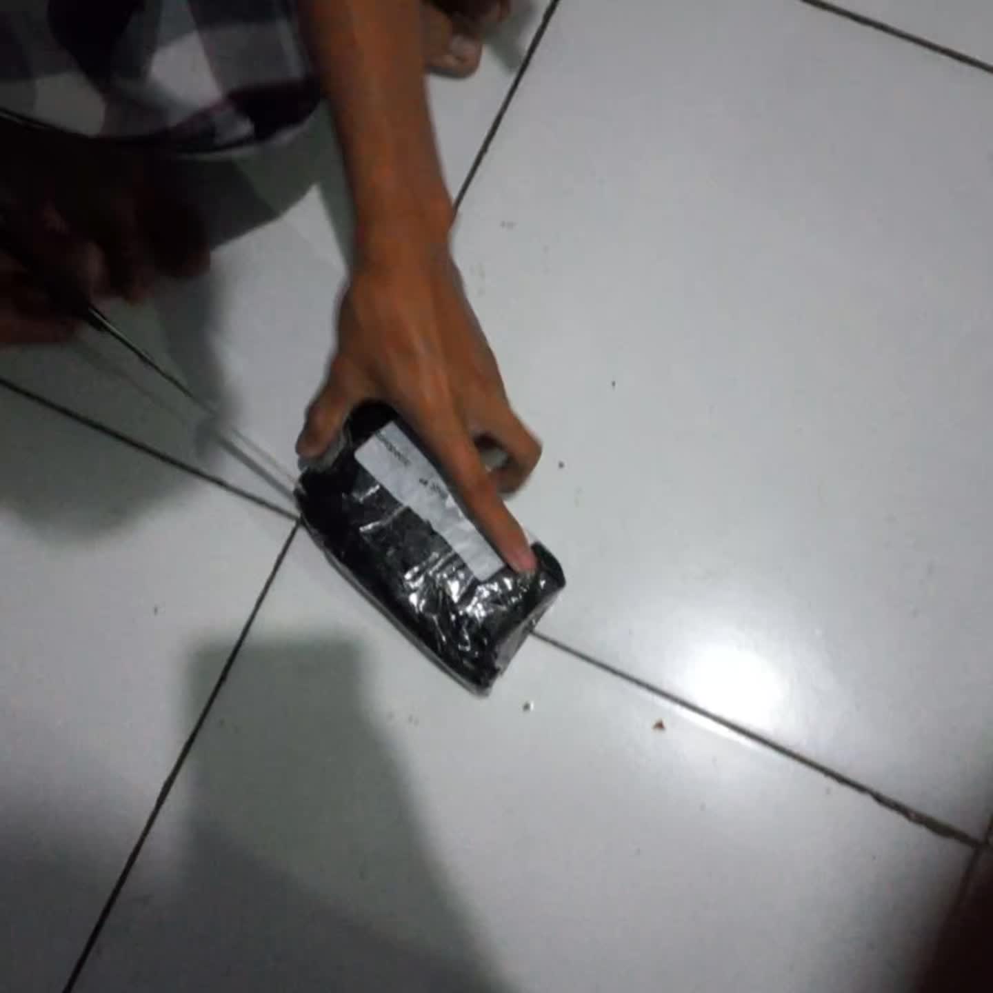 review image 0