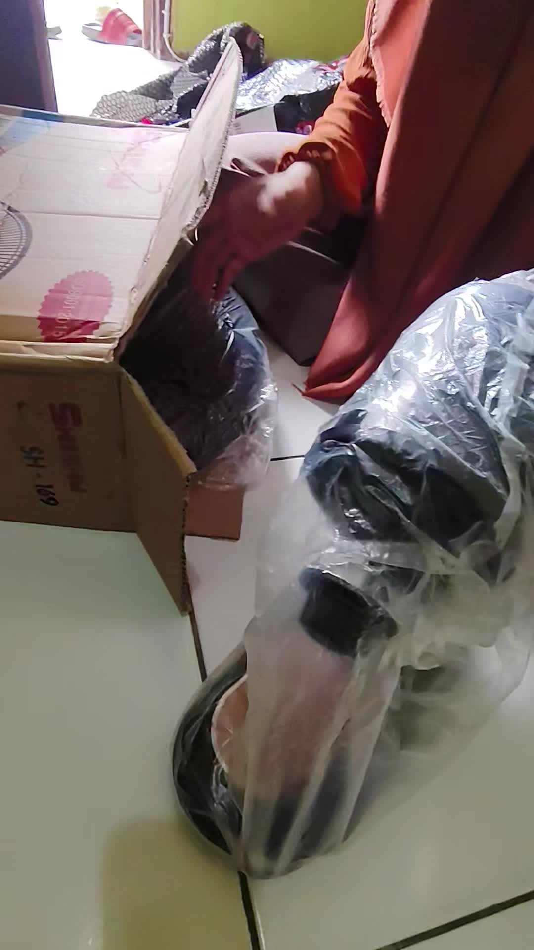 review image 0