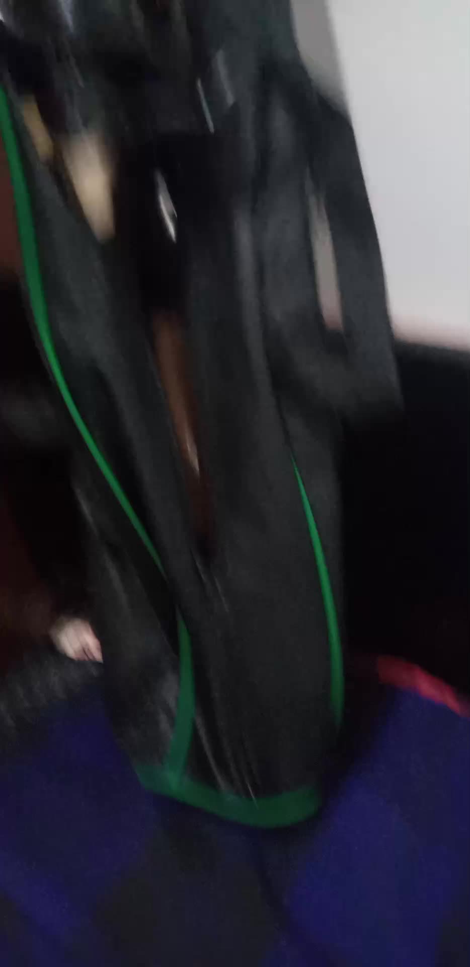 review image 0