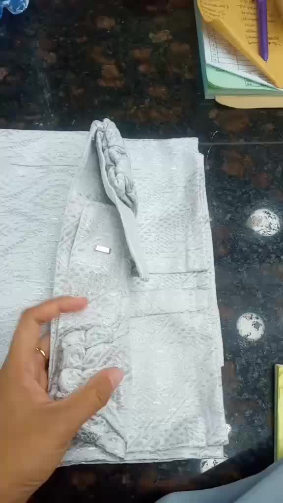 review image 0