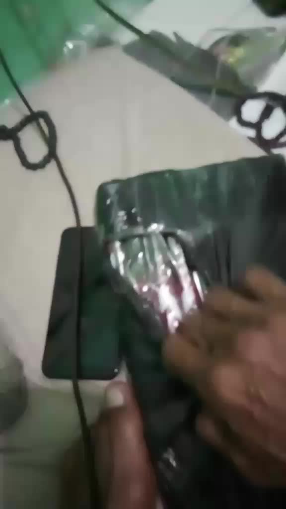 review image 0