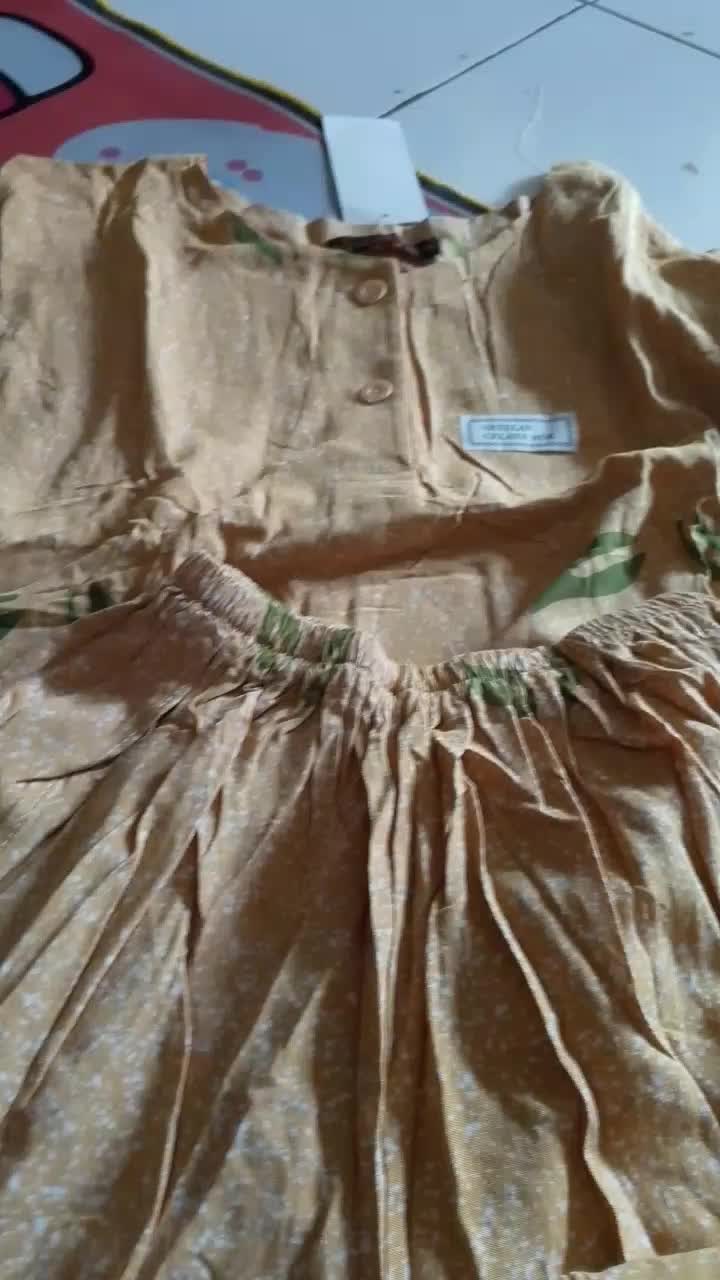 review image 0