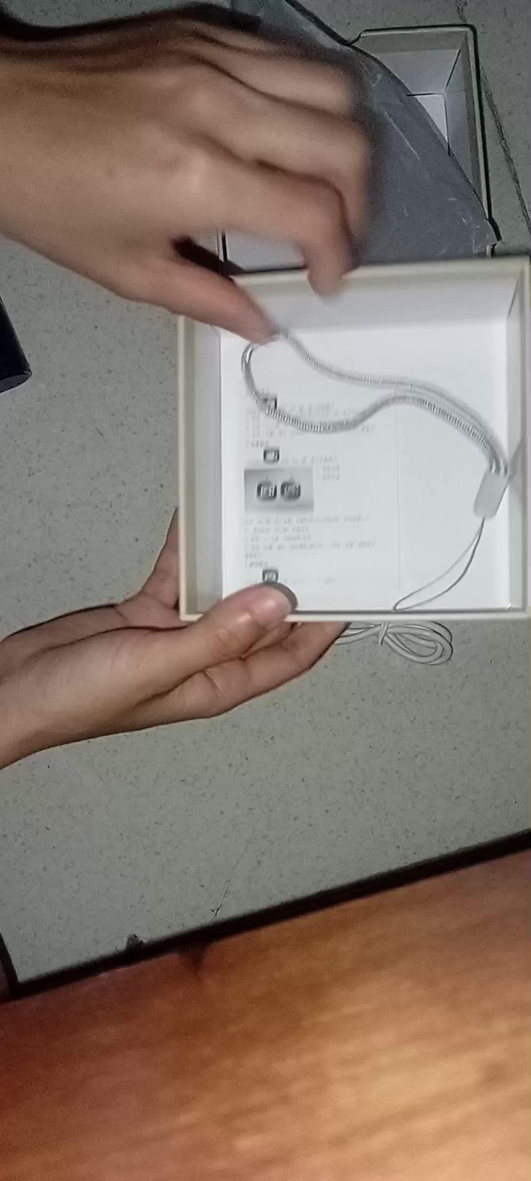 review image 0