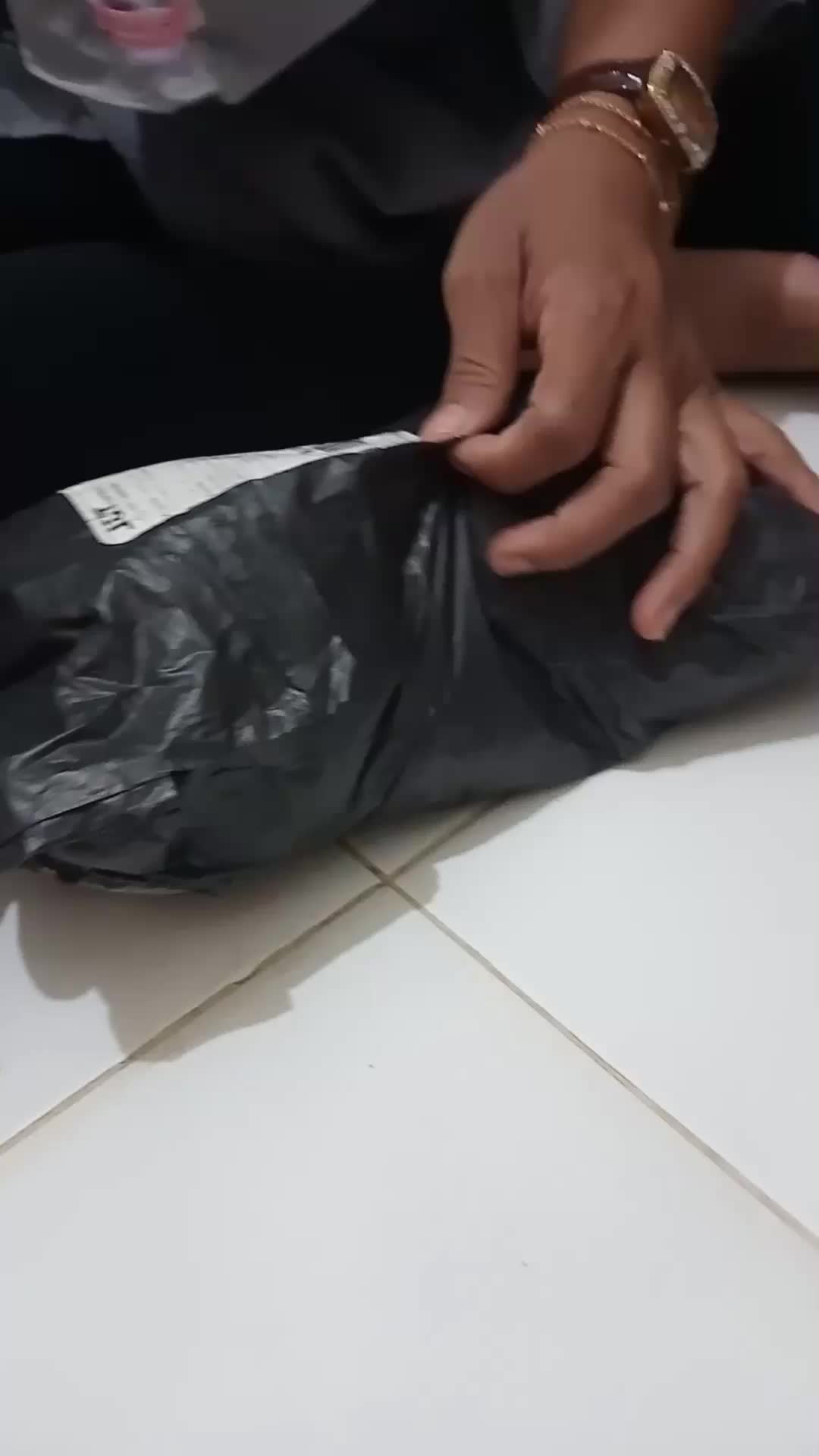 review image 0