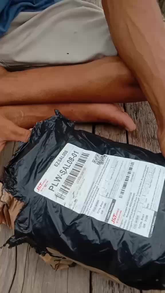 review image 0
