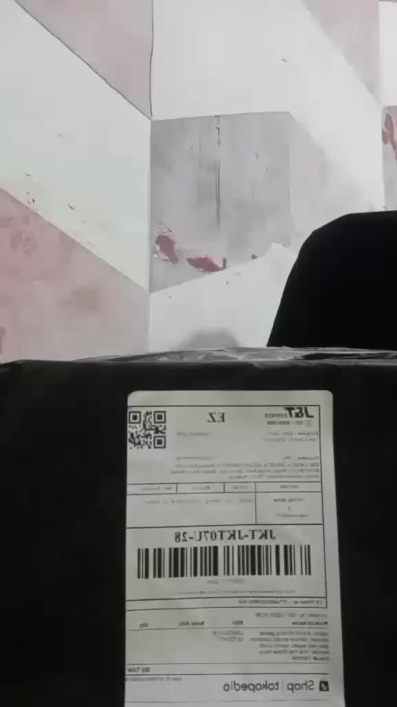 review image 0