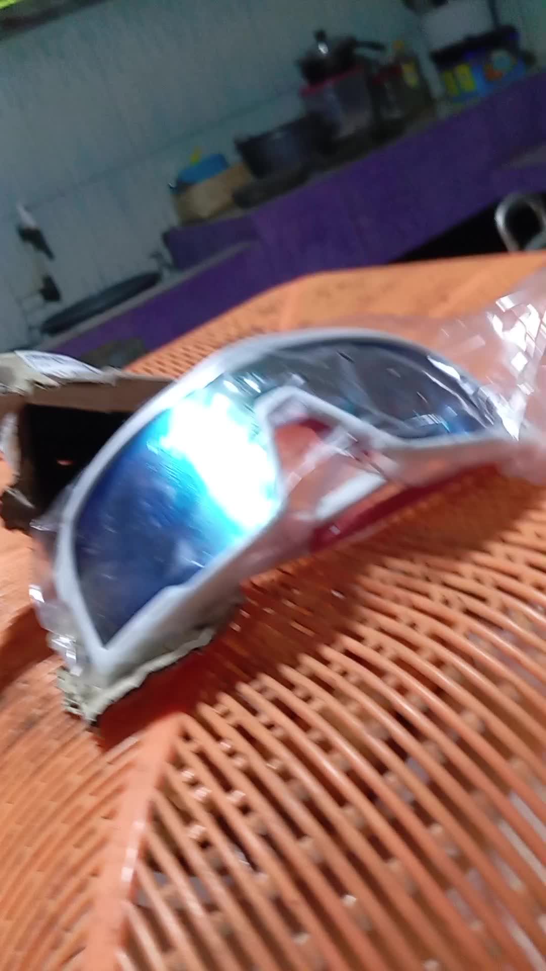 review image 0