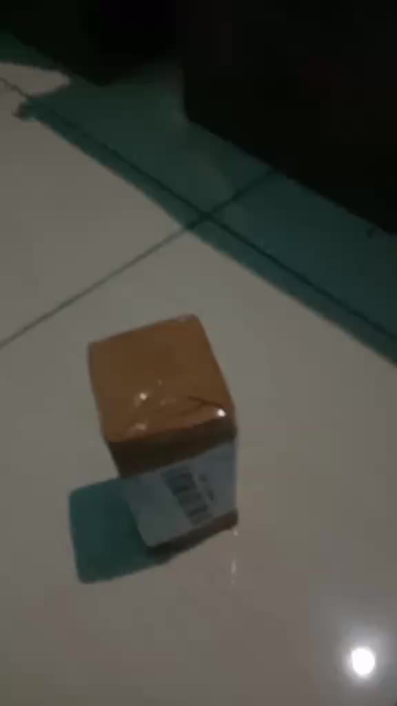 review image 0