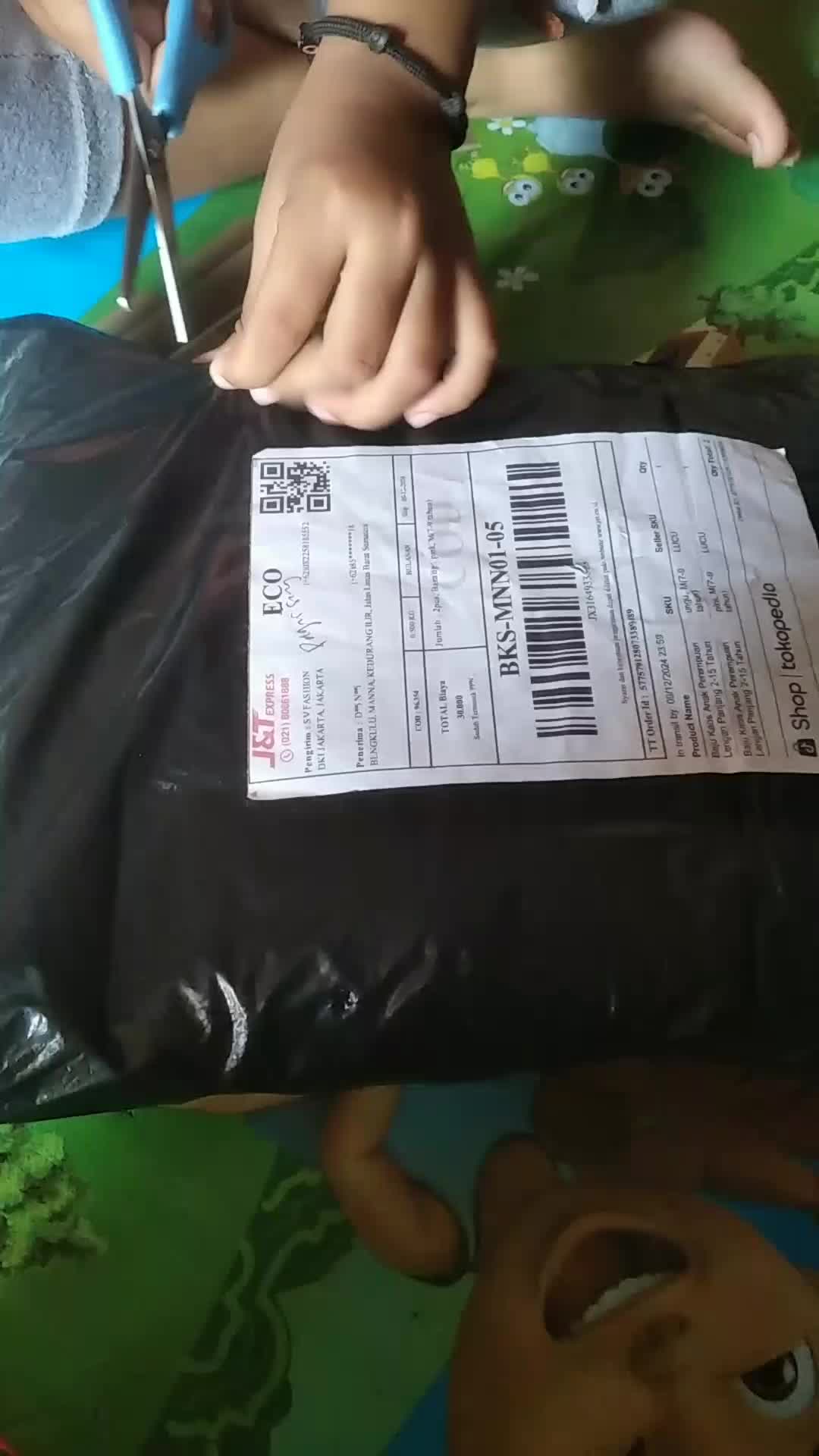 review image 0