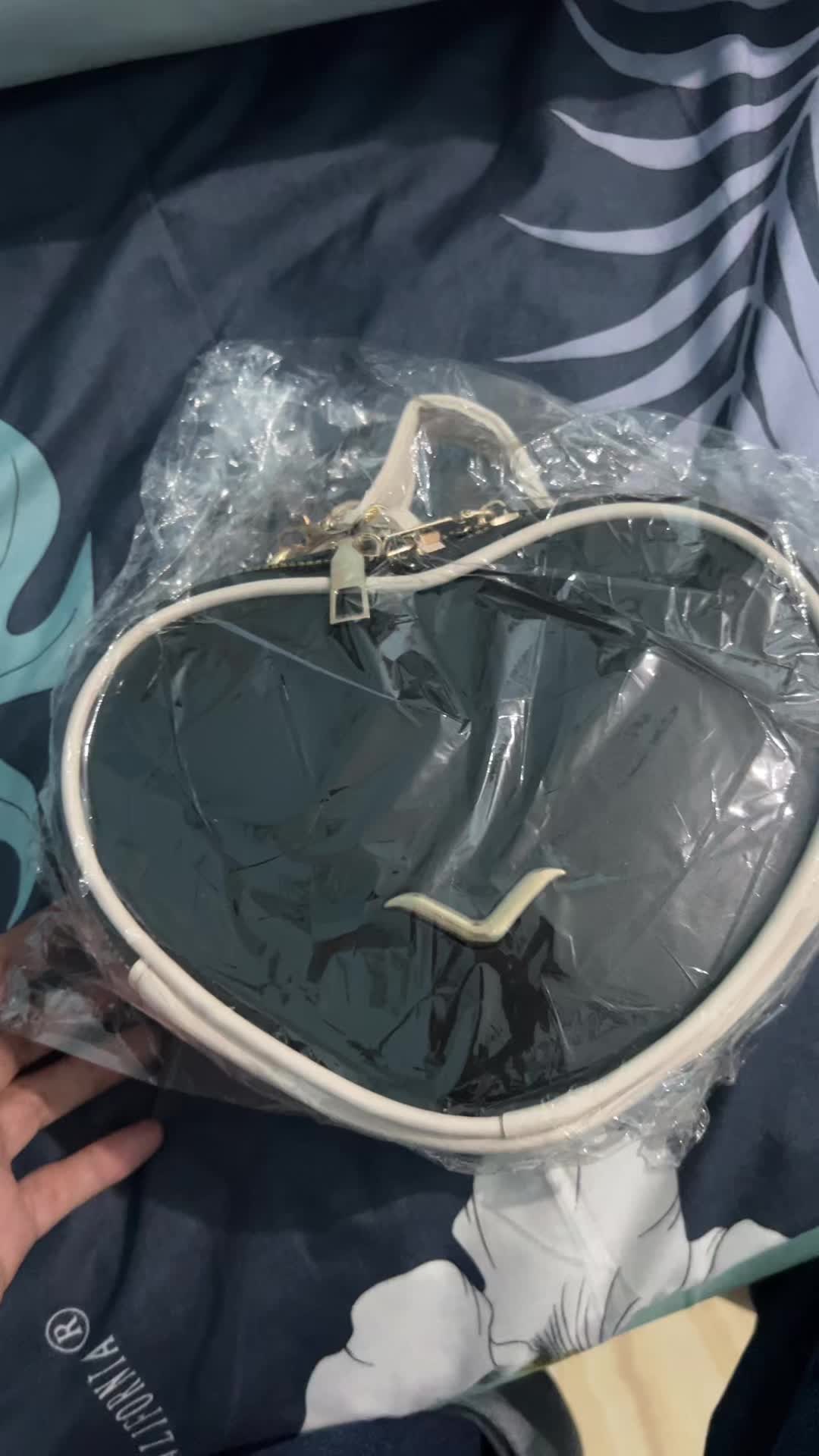 review image 0