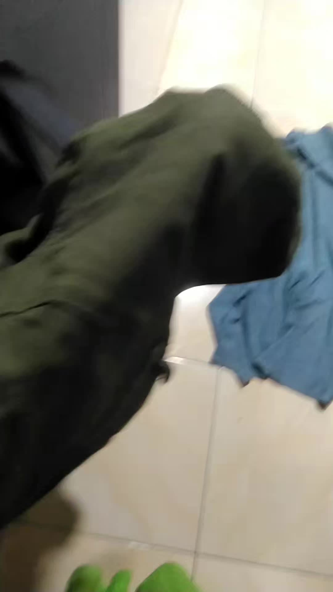 review image 0