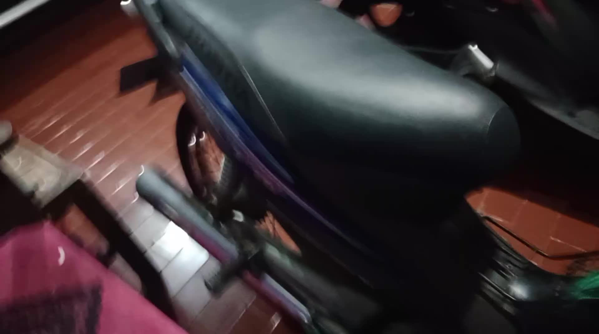 review image 0