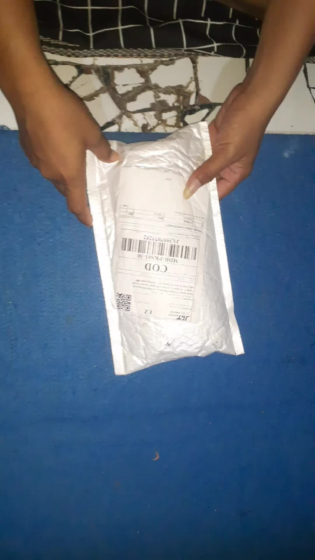 review image 0