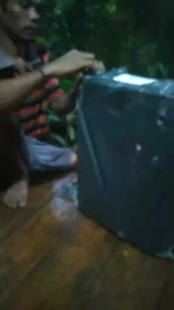 review image 0