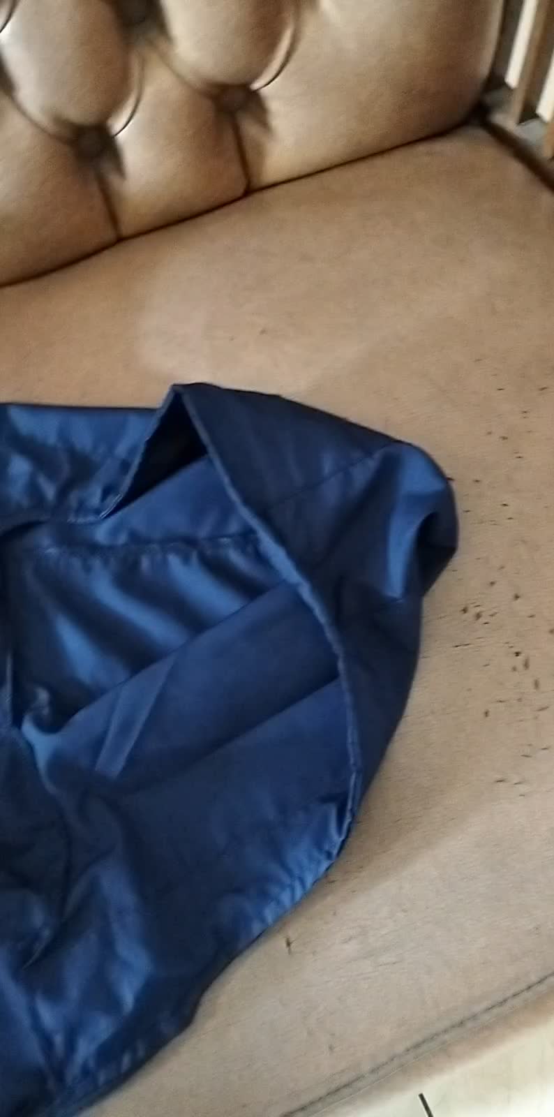 review image 0