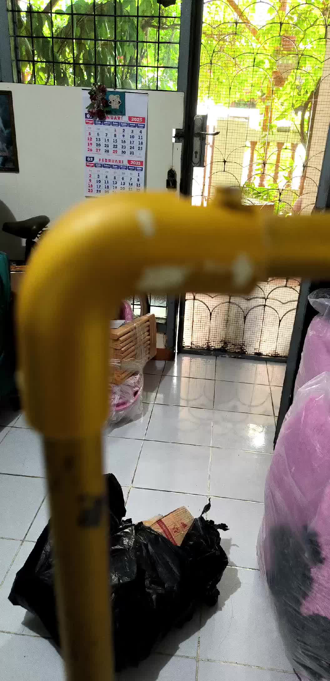 review image 0