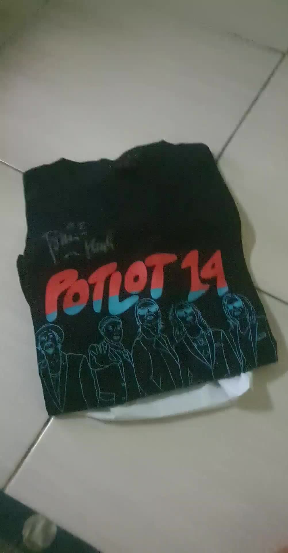 review image 0