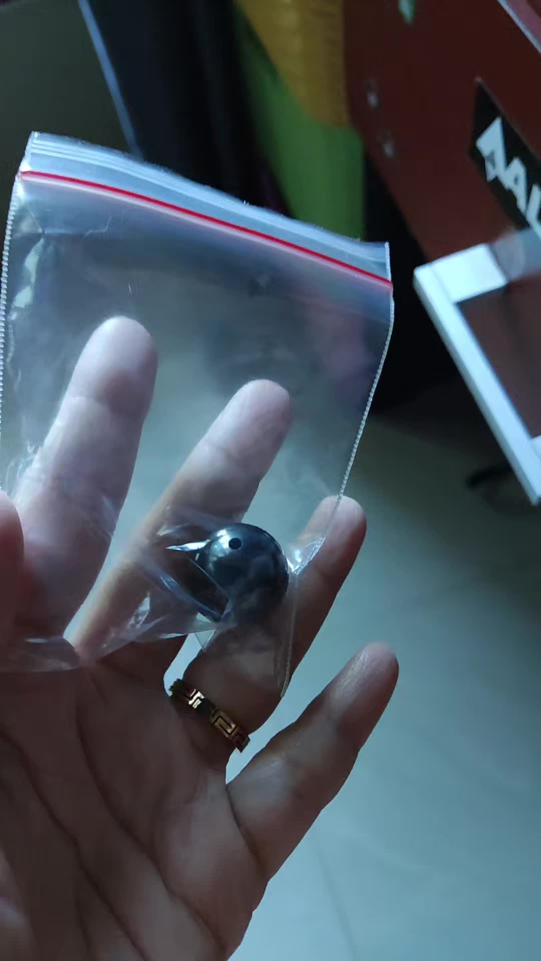 review image 0