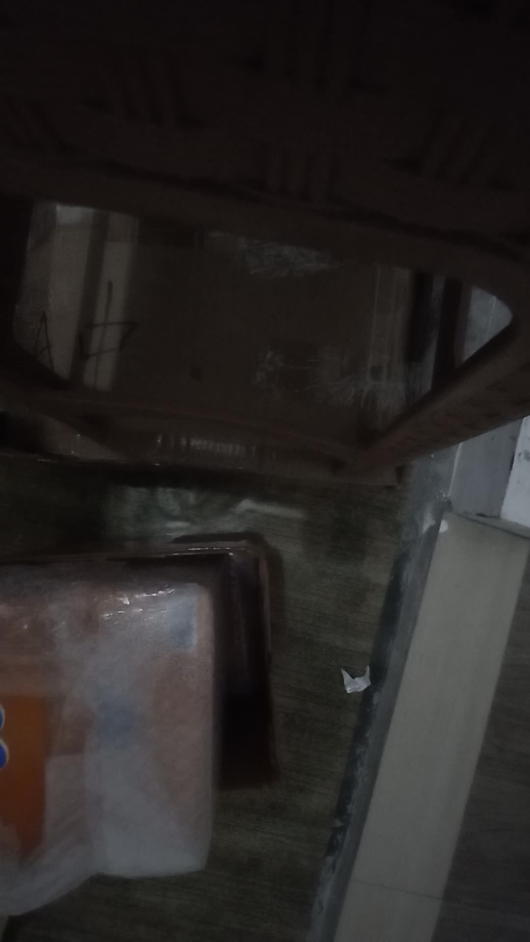 review image 0