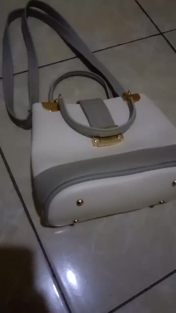 review image 0