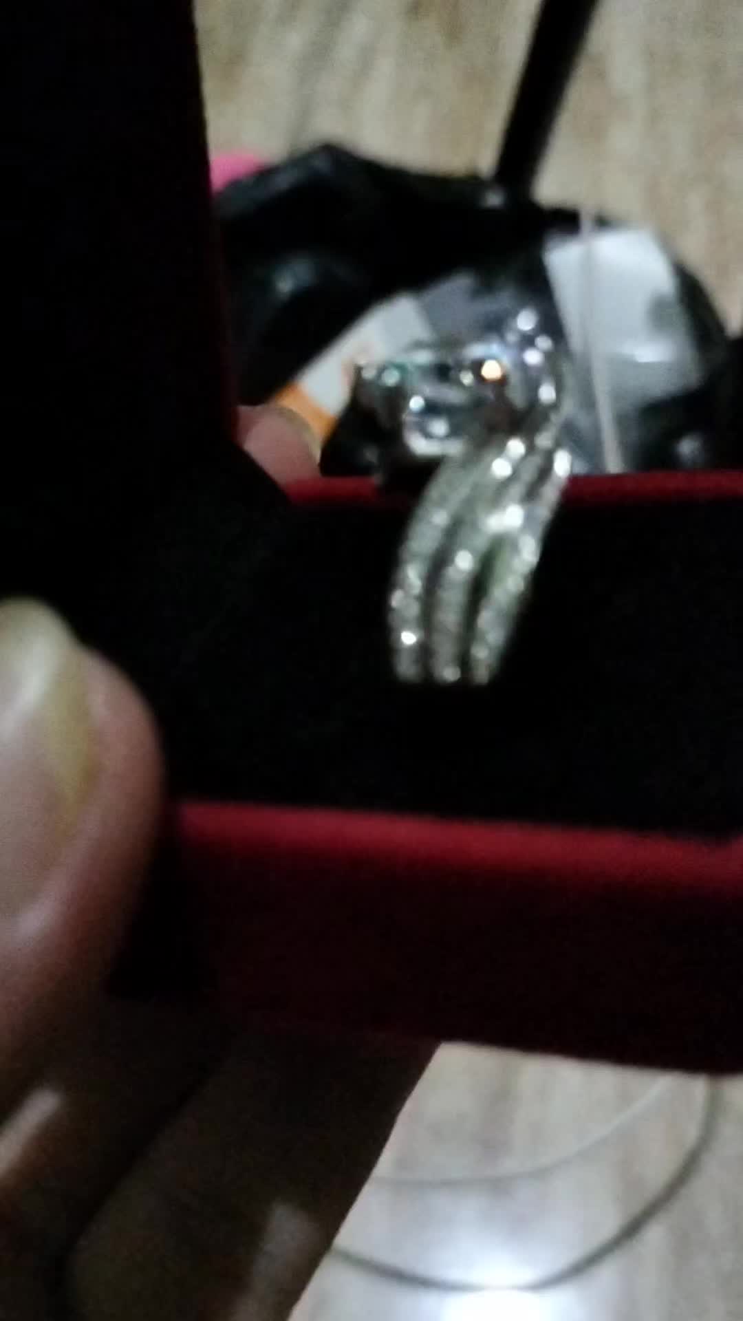 review image 0