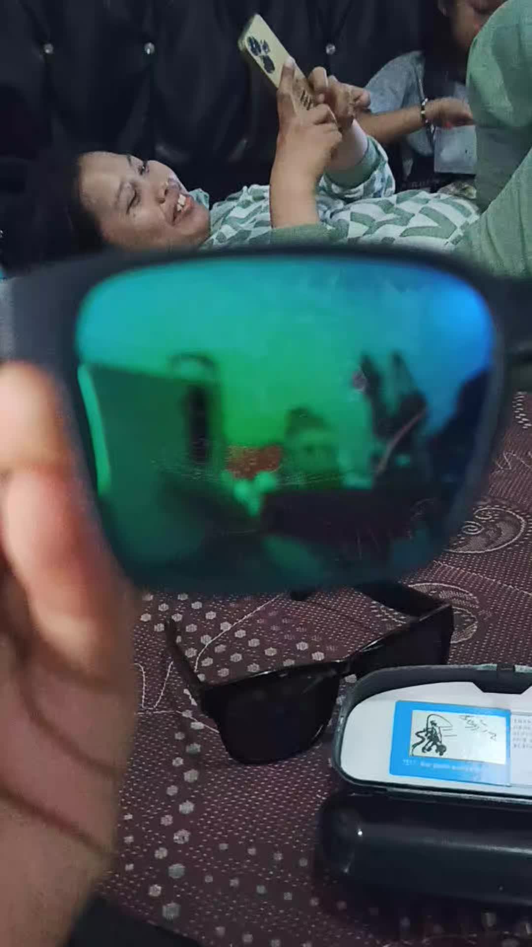 review image 0