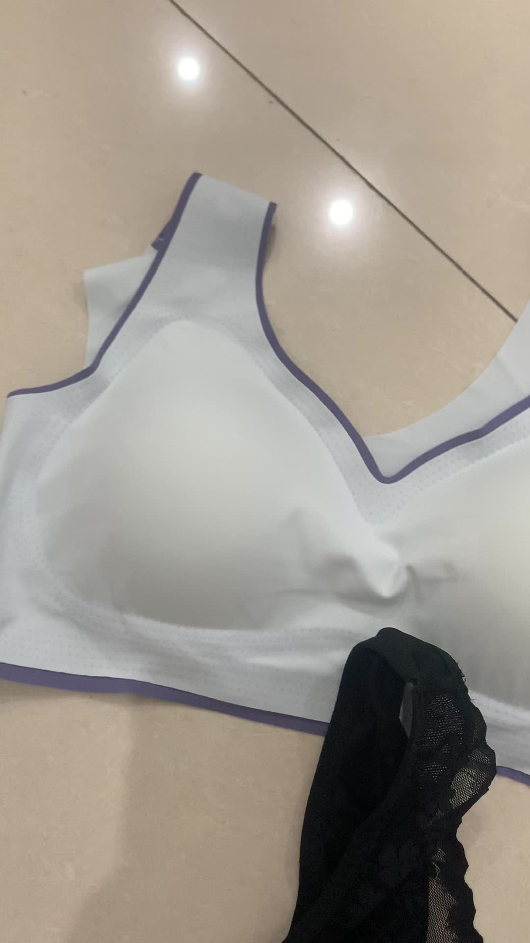 review image 0