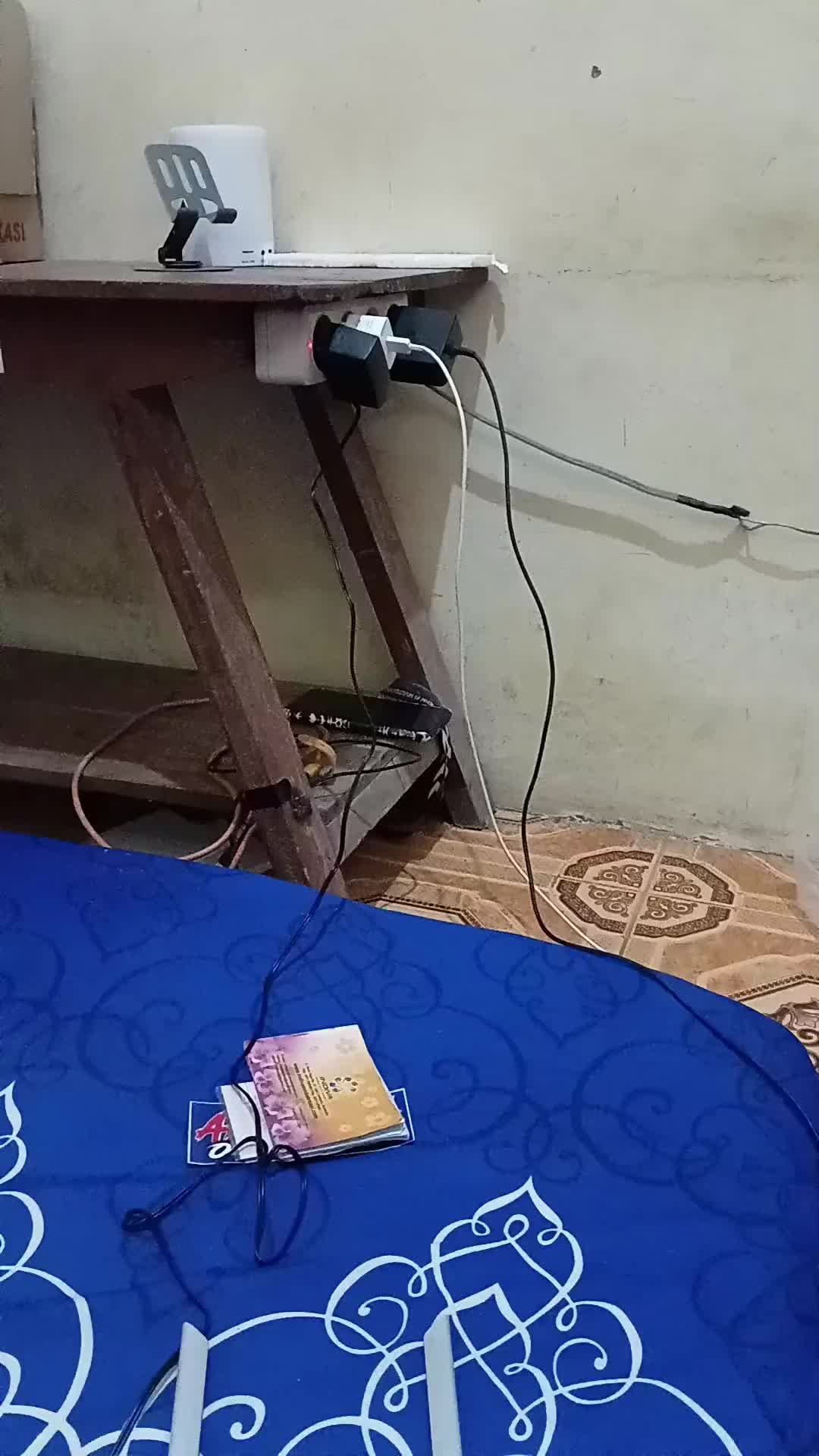 review image 0