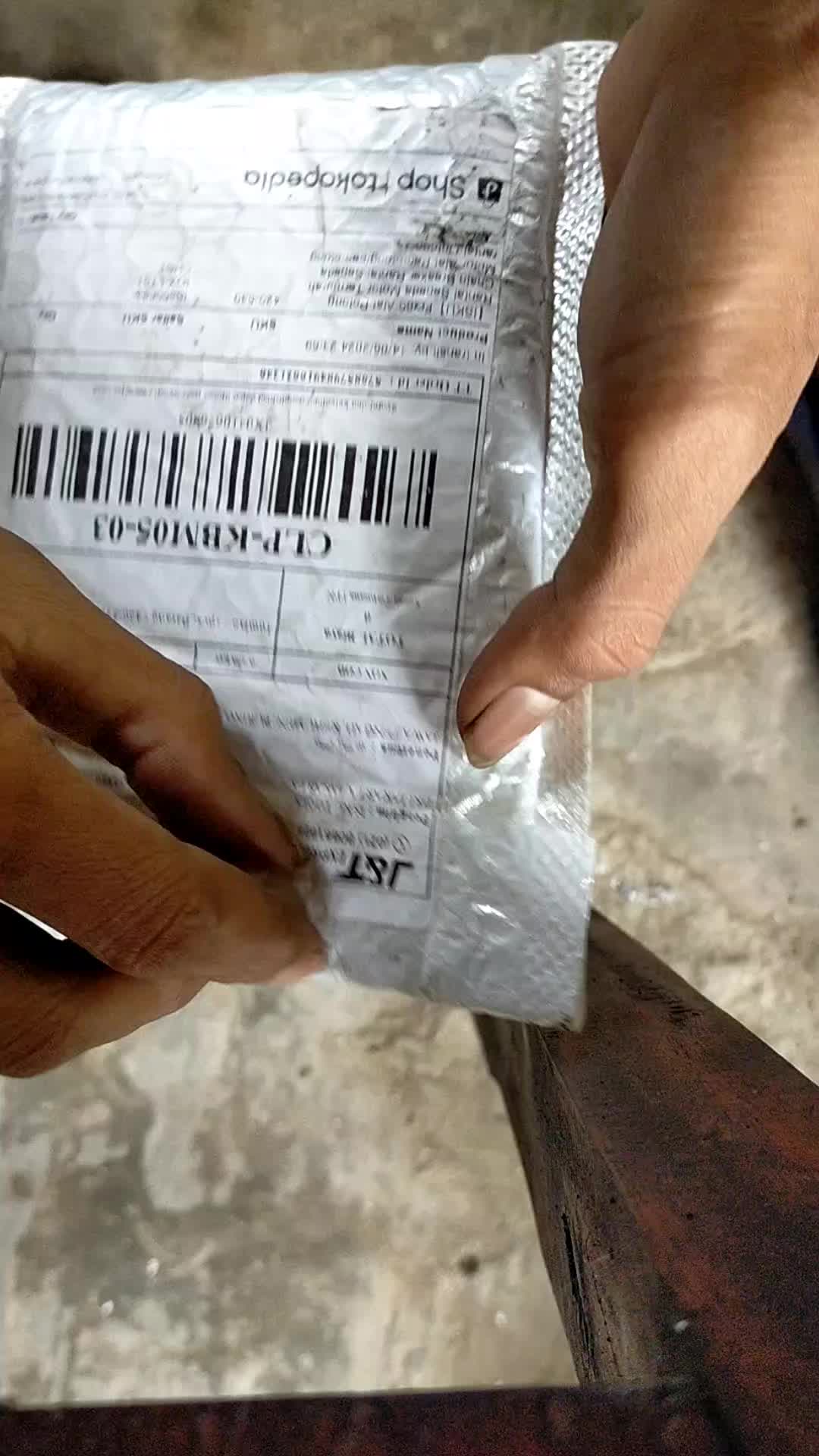 review image 0