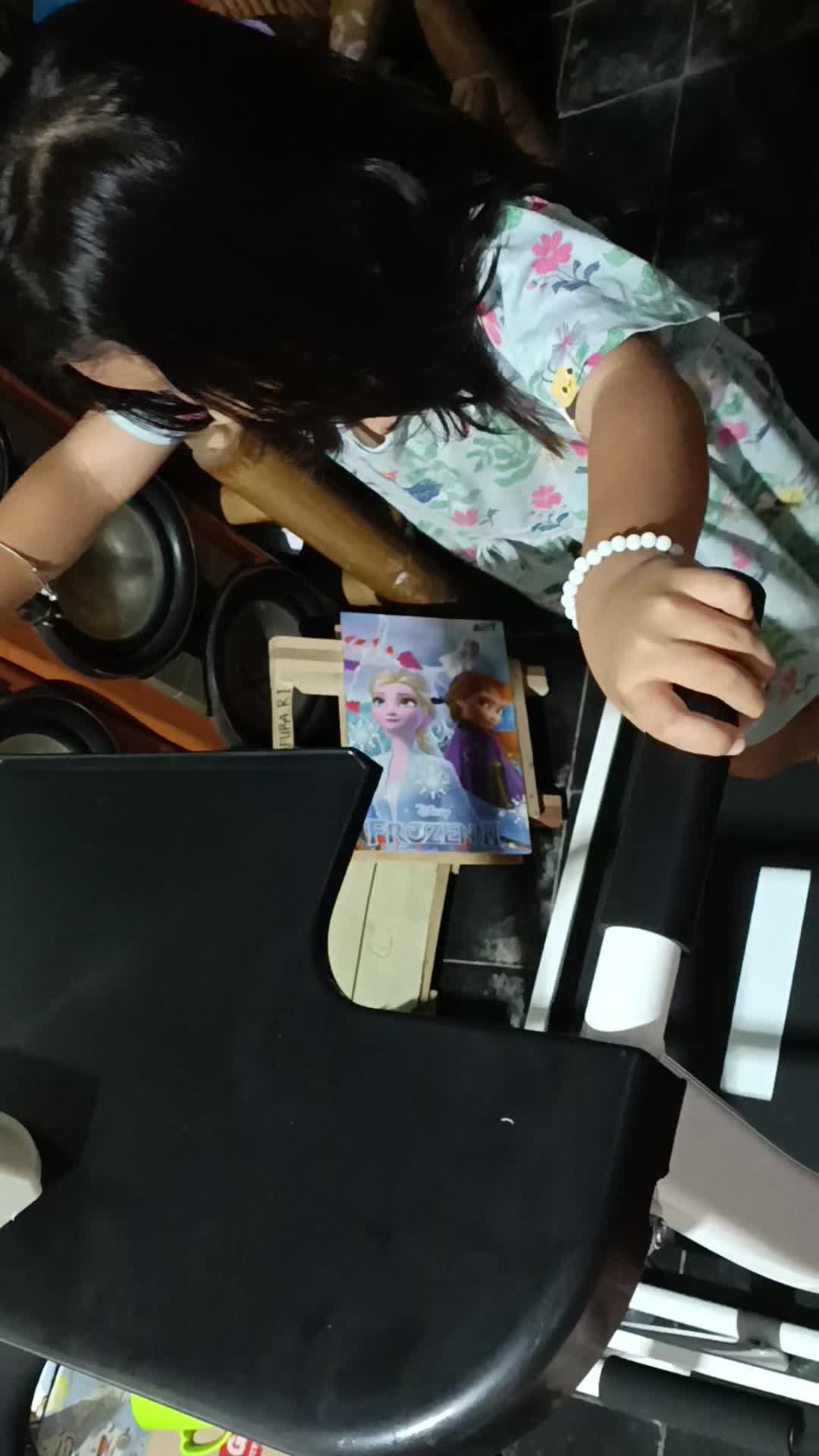 review image 0
