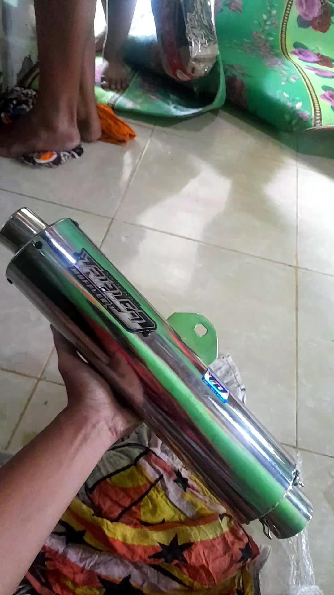 review image 0
