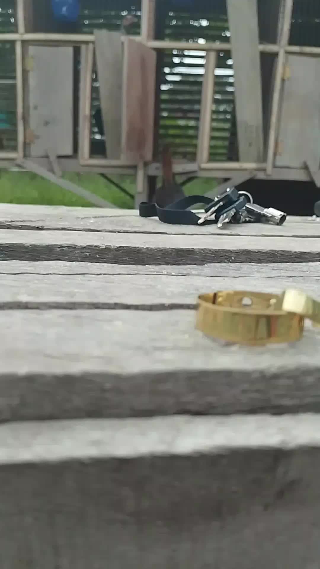 review image 0