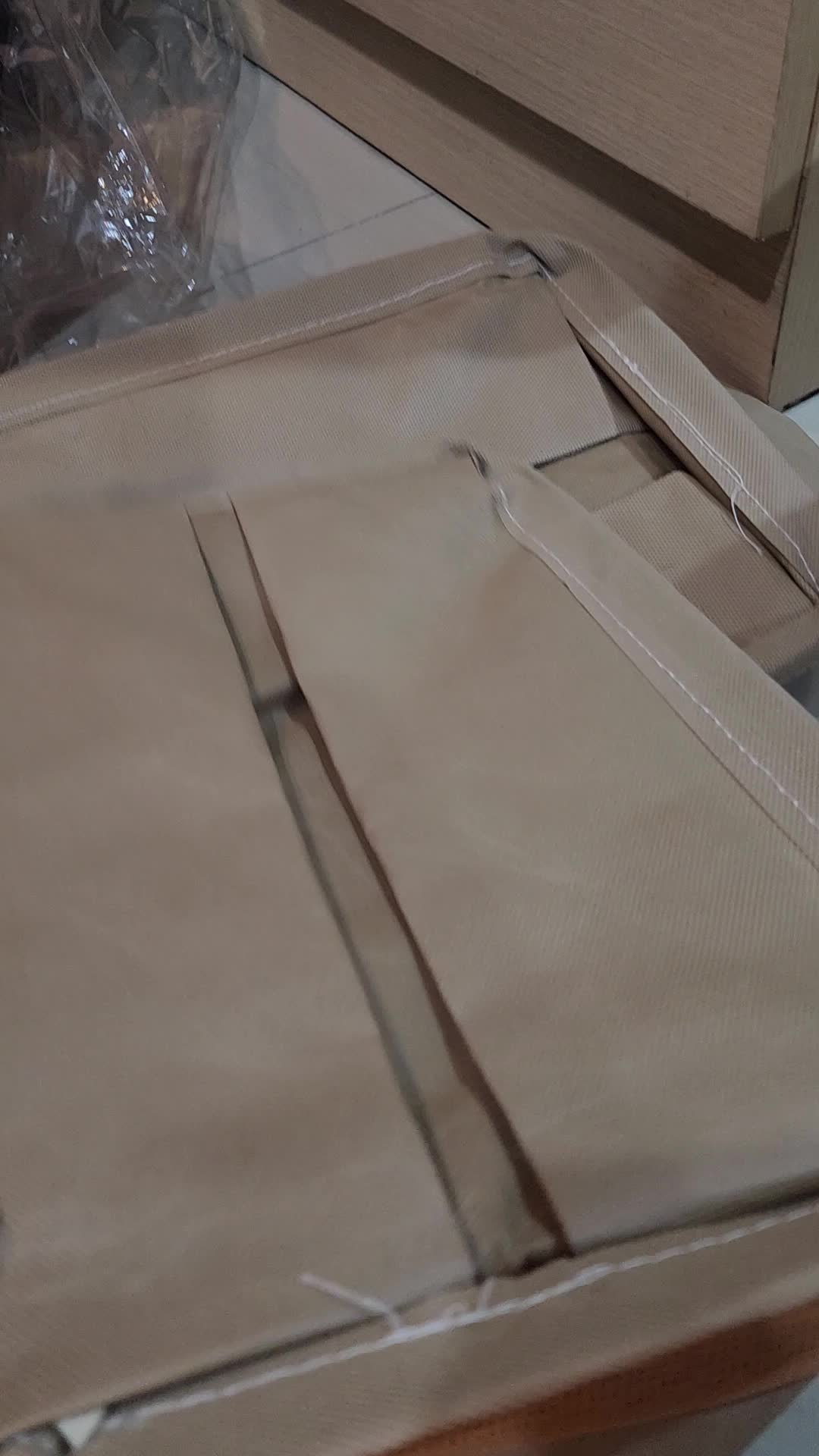 review image 0